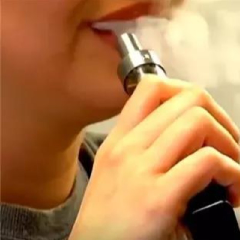 ¡En Australia se legaliza el humo electrónico que contiene nicotina, pero sólo se puede comprar en farmacias!